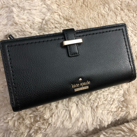 Kate Spade Black Wallet - Picture 2 of 5